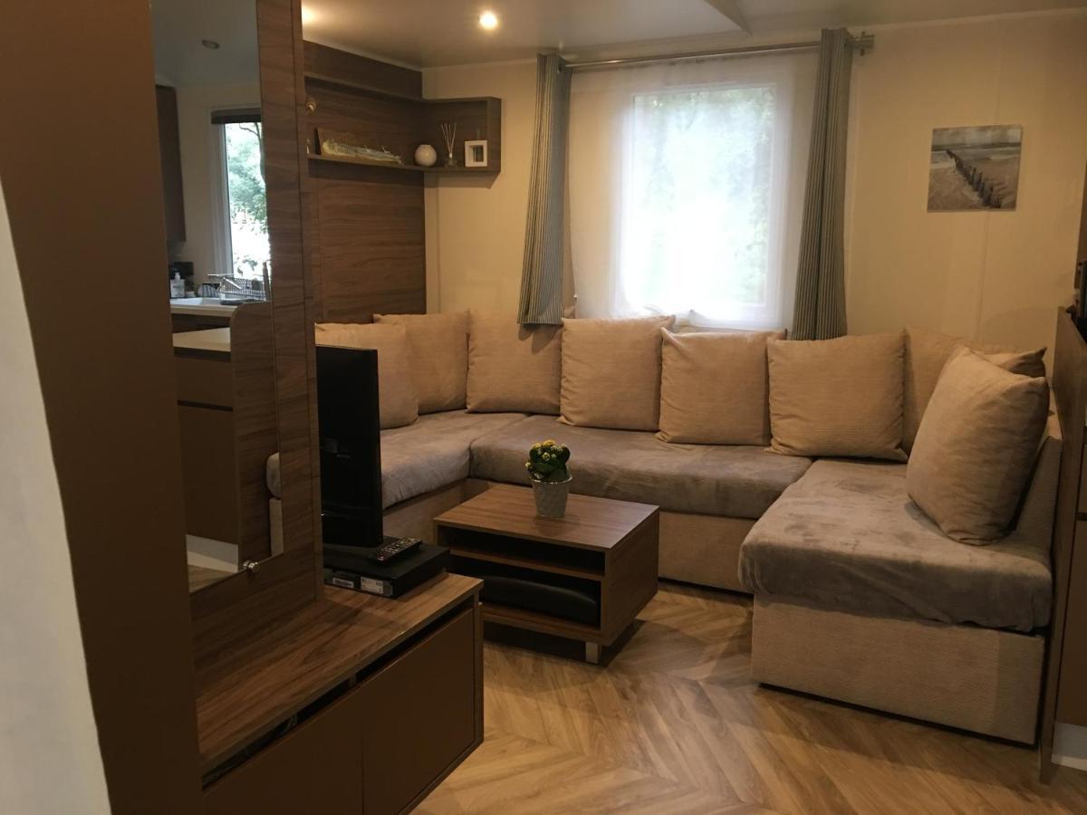 Mobilhome Familial 6 A 7 P 3 Chambres 42 M2 Saint Brevin Les Pierres Couchees מראה חיצוני תמונה