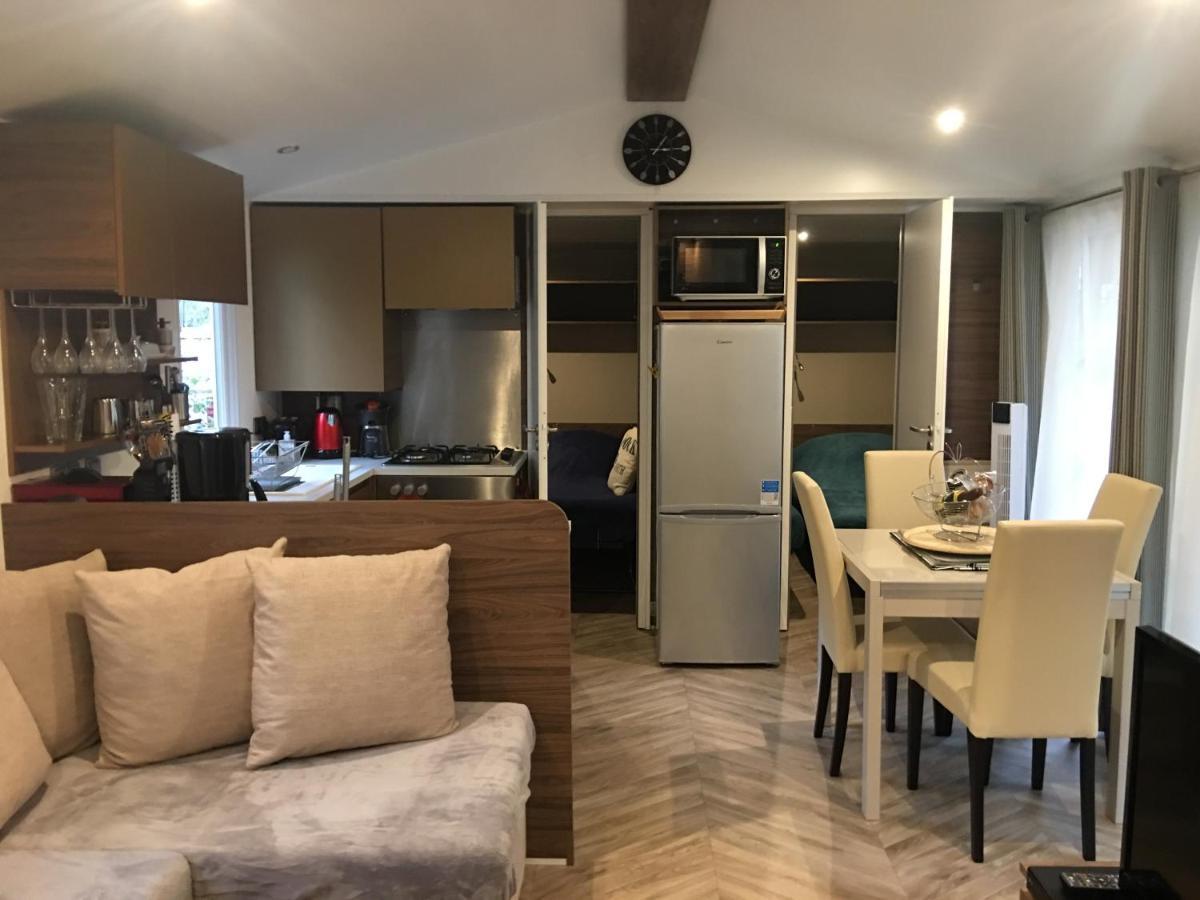 Mobilhome Familial 6 A 7 P 3 Chambres 42 M2 Saint Brevin Les Pierres Couchees מראה חיצוני תמונה